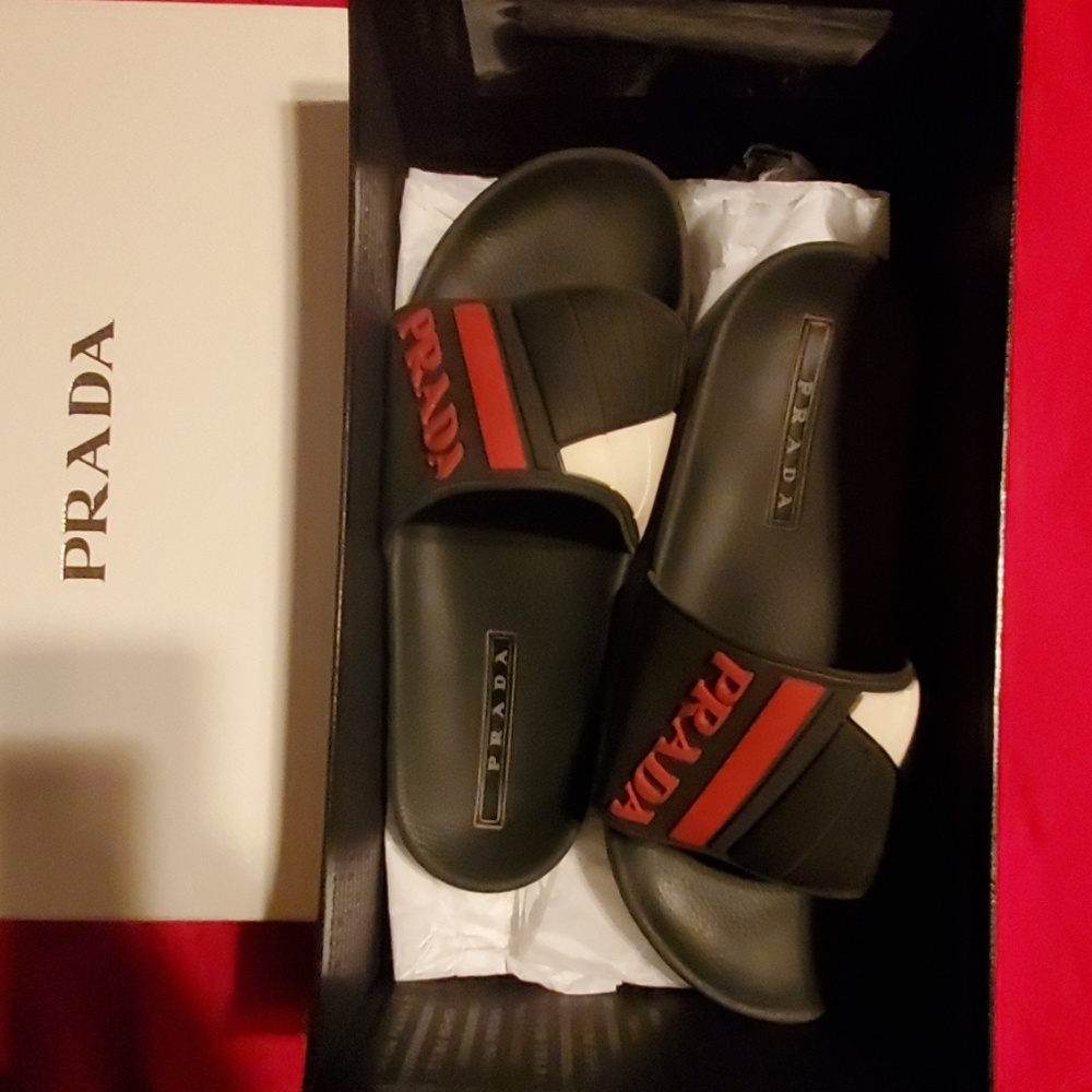Prada Slides